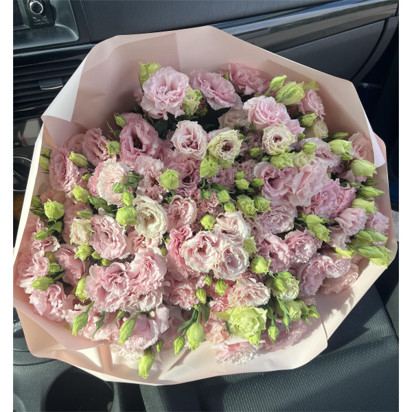 39 веточек розовой Эустомы