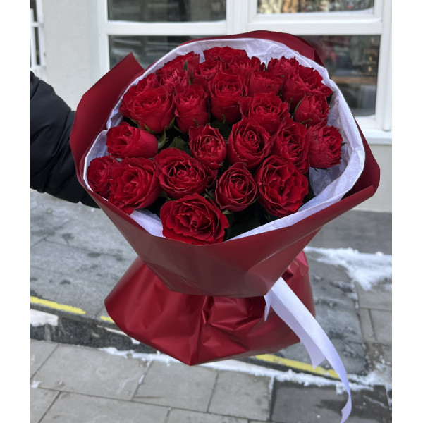25 роз Мадам ред 25 роз Мадам ред